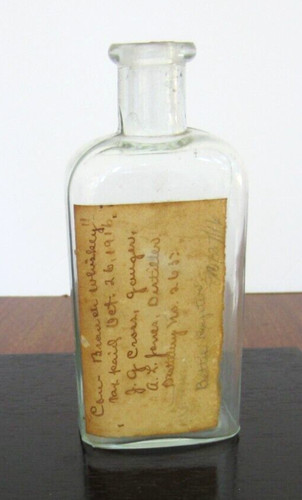Antica bottiglia whisky - di,